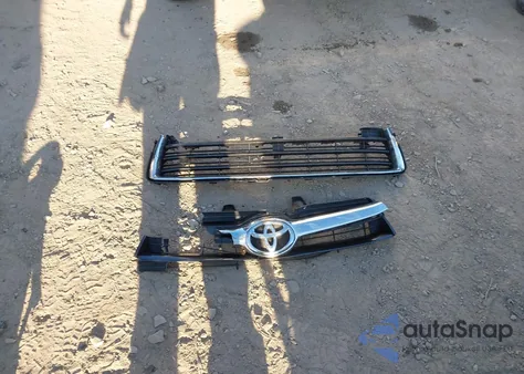 2014 Toyota Highlander Le Plus V6 из США, поврежденный, VIN 5TDBKRFH2ES054084